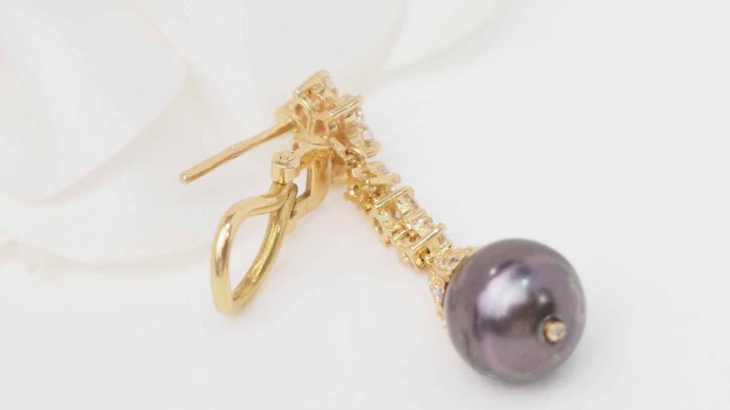 Boucles d'oreilles en or jaune, Diamants et perles de Tahiti