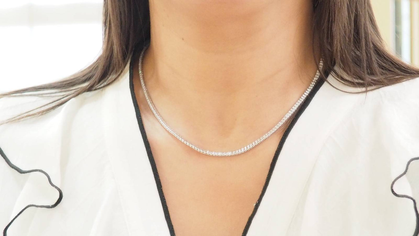 Collier en or blanc et diamants
