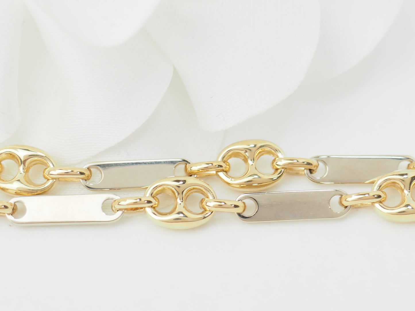 Collier grain de café or jaune et blanc