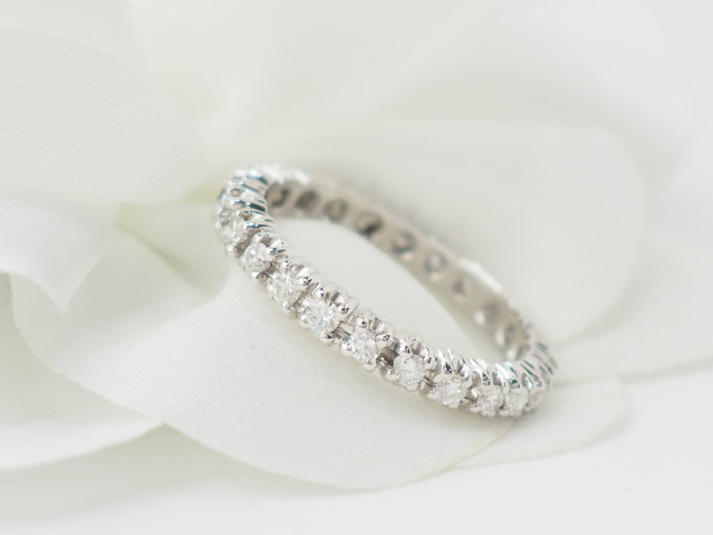 Alliance américaine en or blanc et diamants 0,75ct