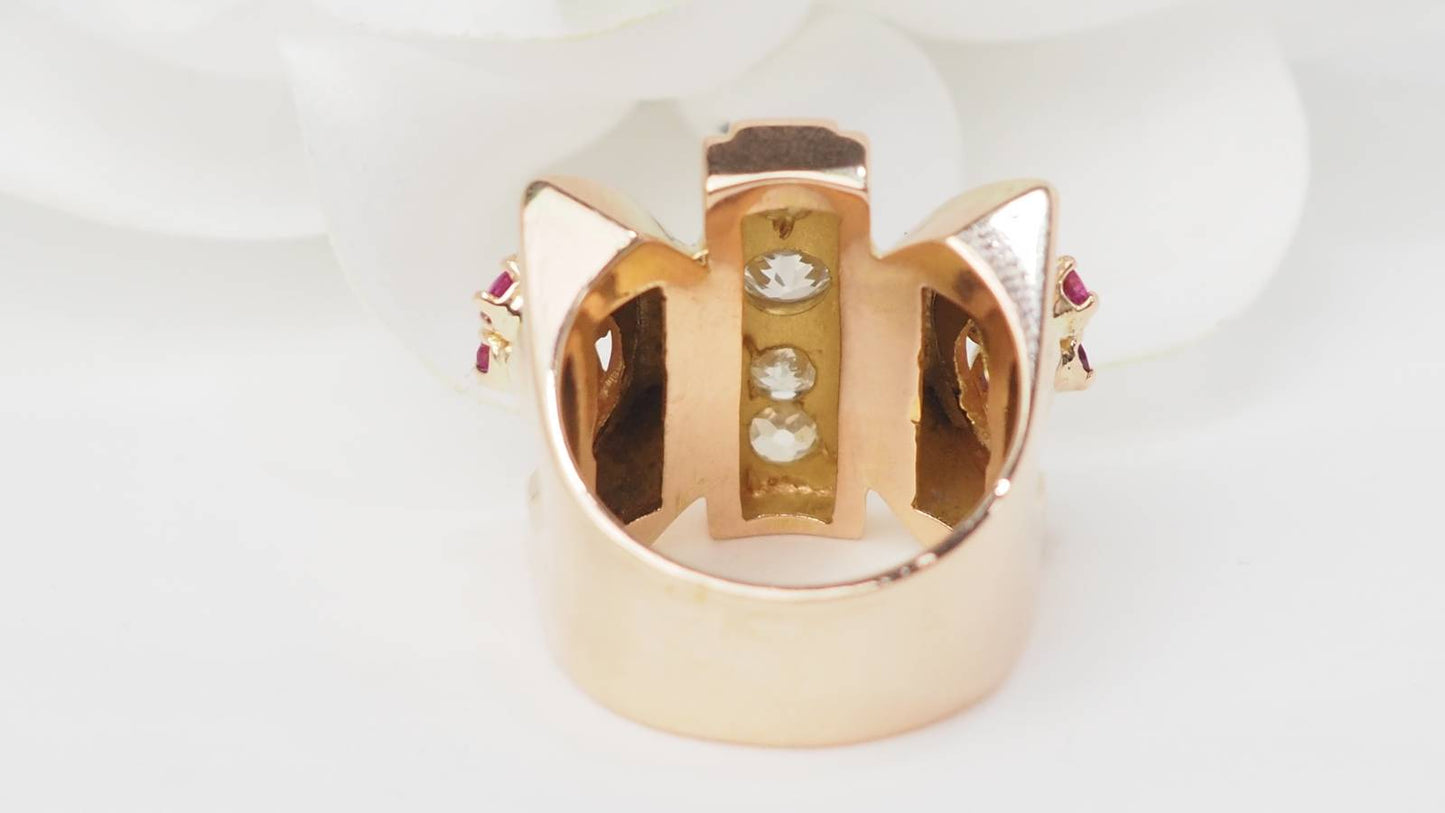 Bague Tank en or jaune, rubis et diamants