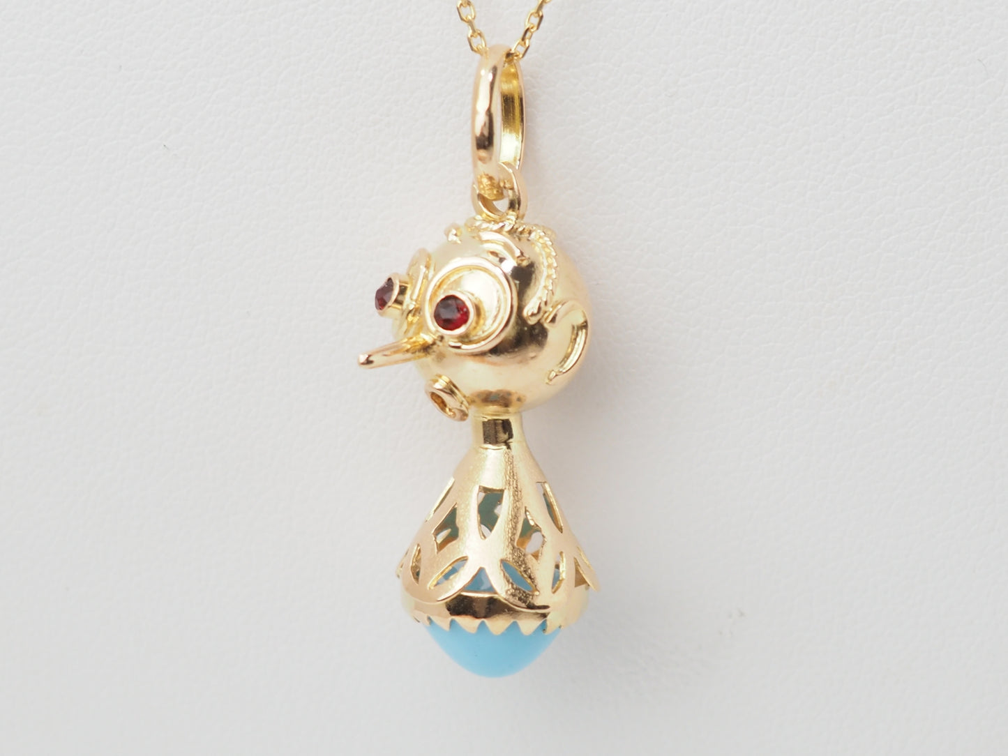 Pendentif breloque figurine en or jaune