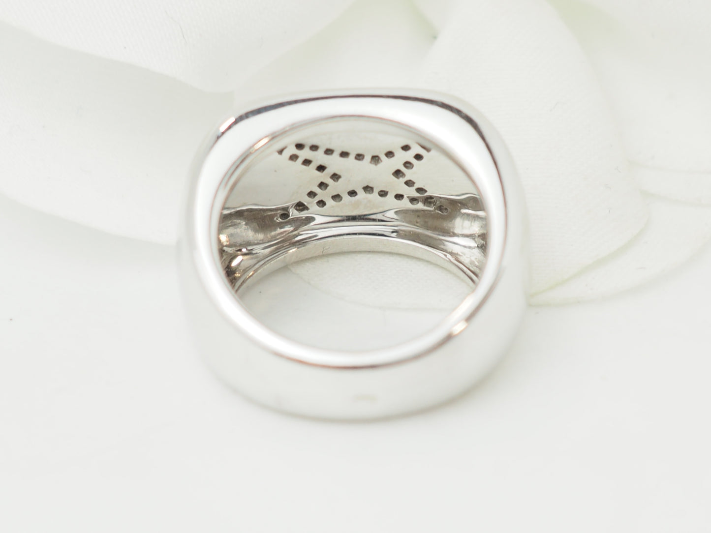 Bague Mauboussin "Grande vie" en or blanc, Nacre et diamants