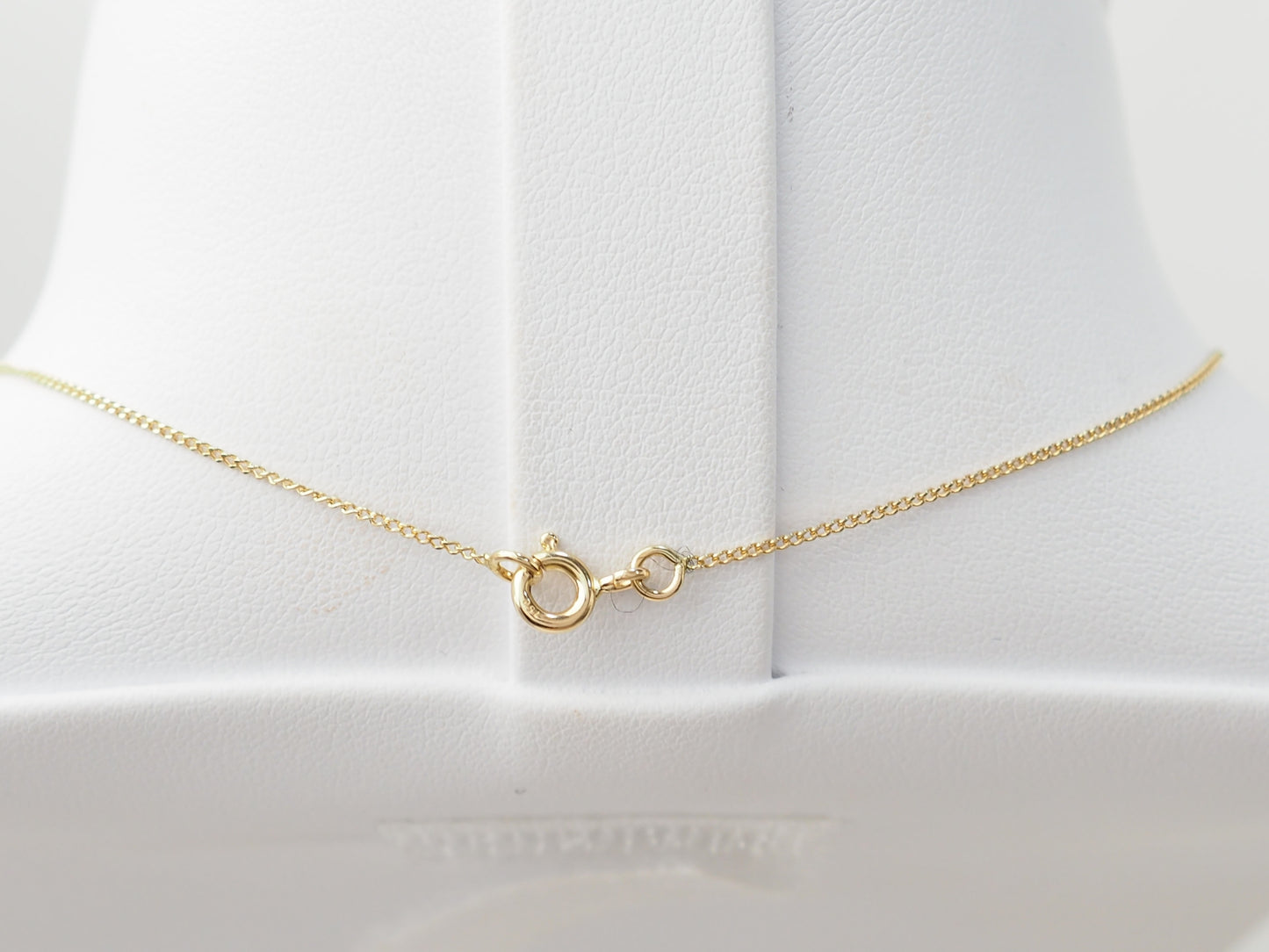 Collier pendentif goutte en or bicolore et diamants