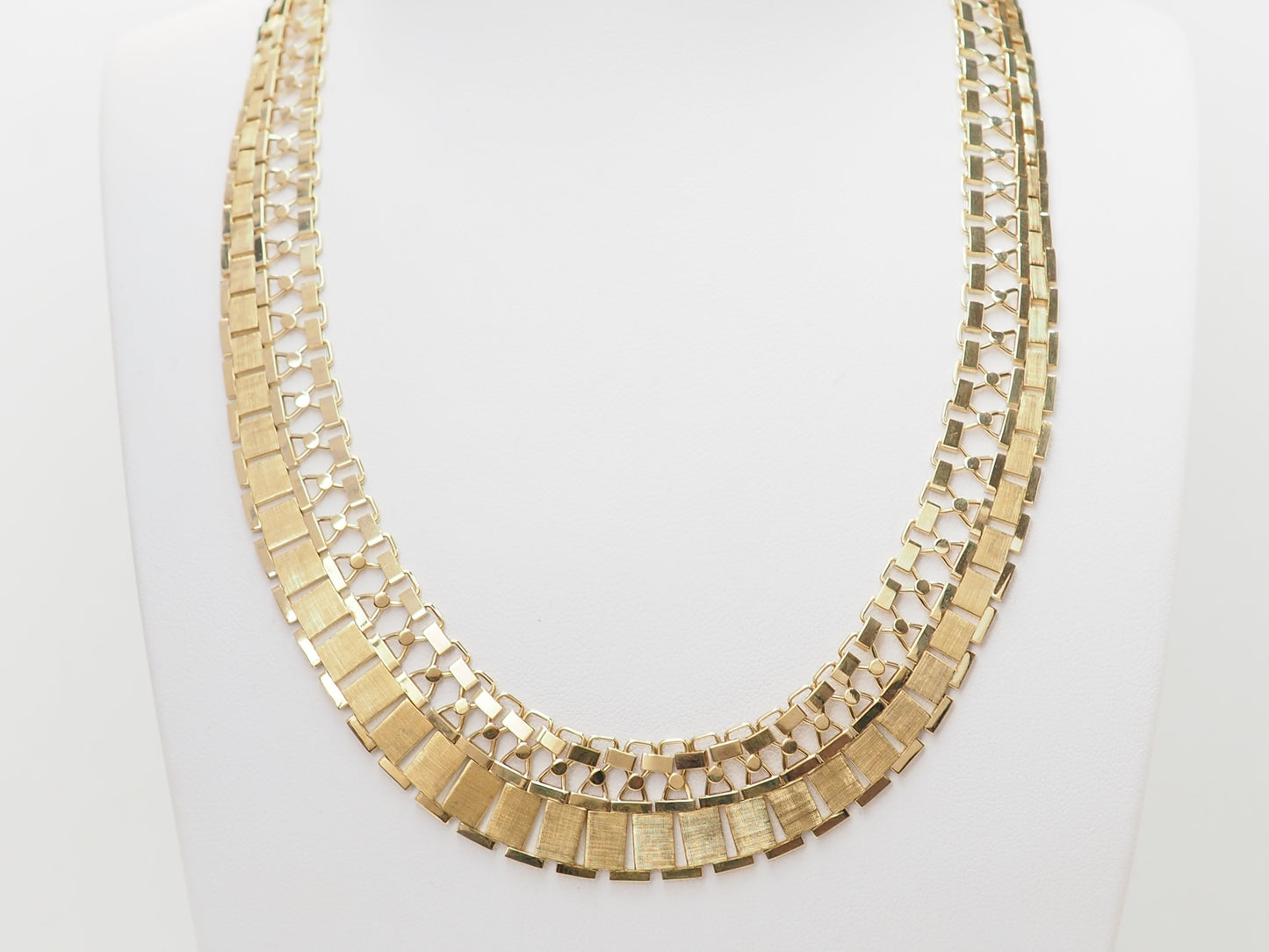 Collier ancien maille plate en or jaune