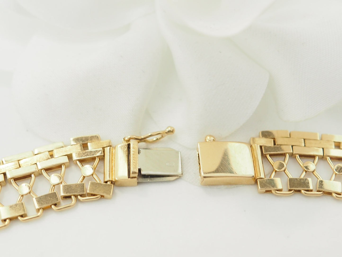 Collier ancien maille plate en or jaune