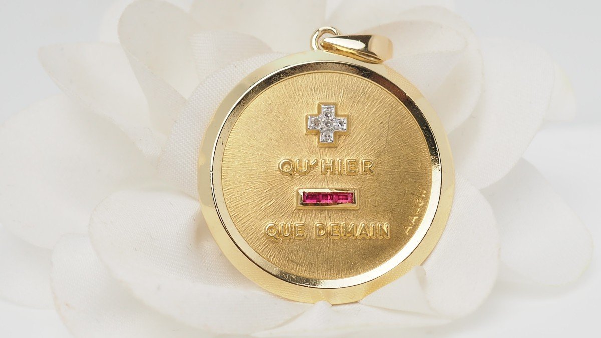 Médaille d'Amour Augis En Or Jaune Diamants