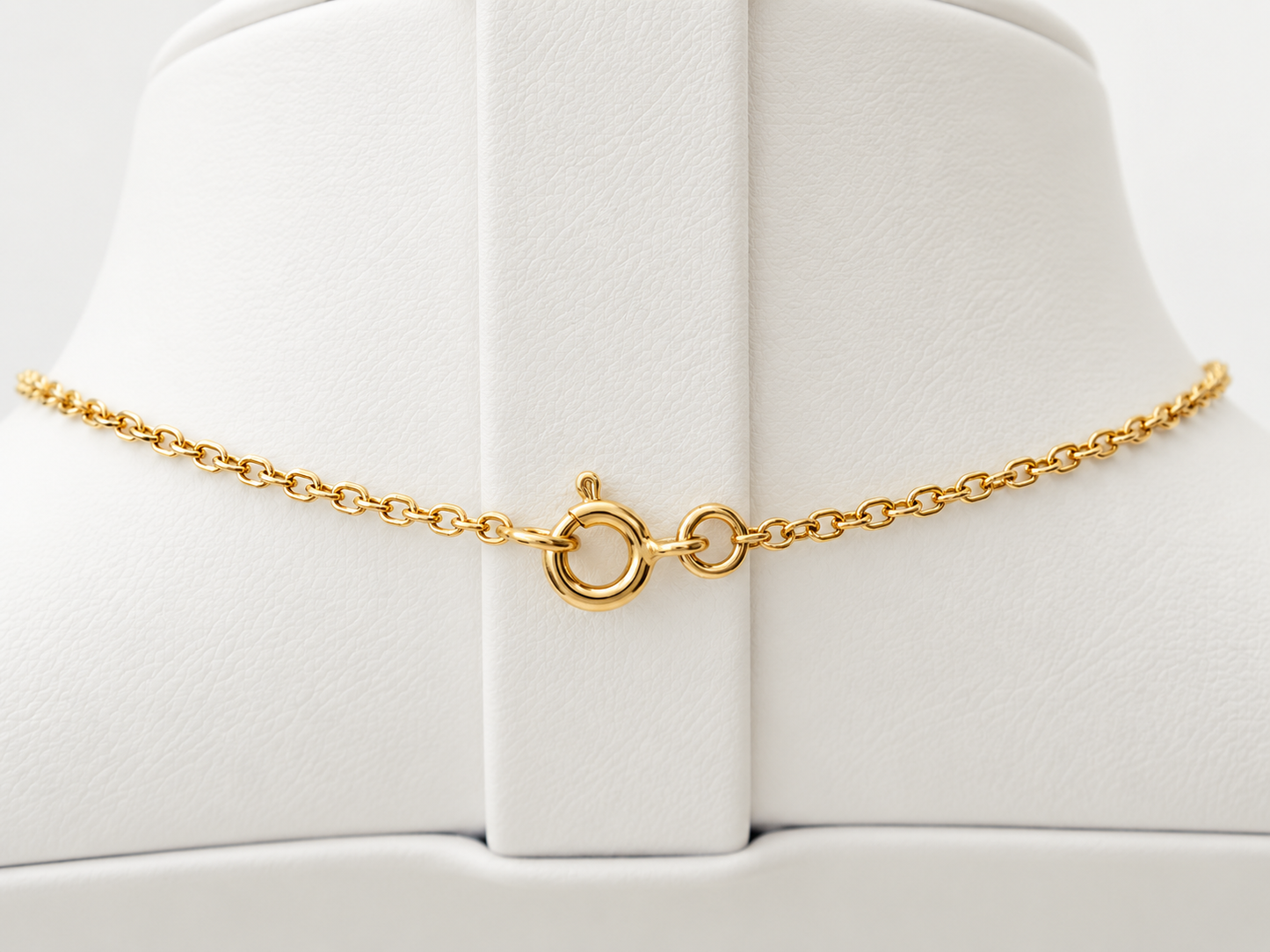 Collier Pendentif Poiray Cœur Entrelacé Petit Modèle en or jaune