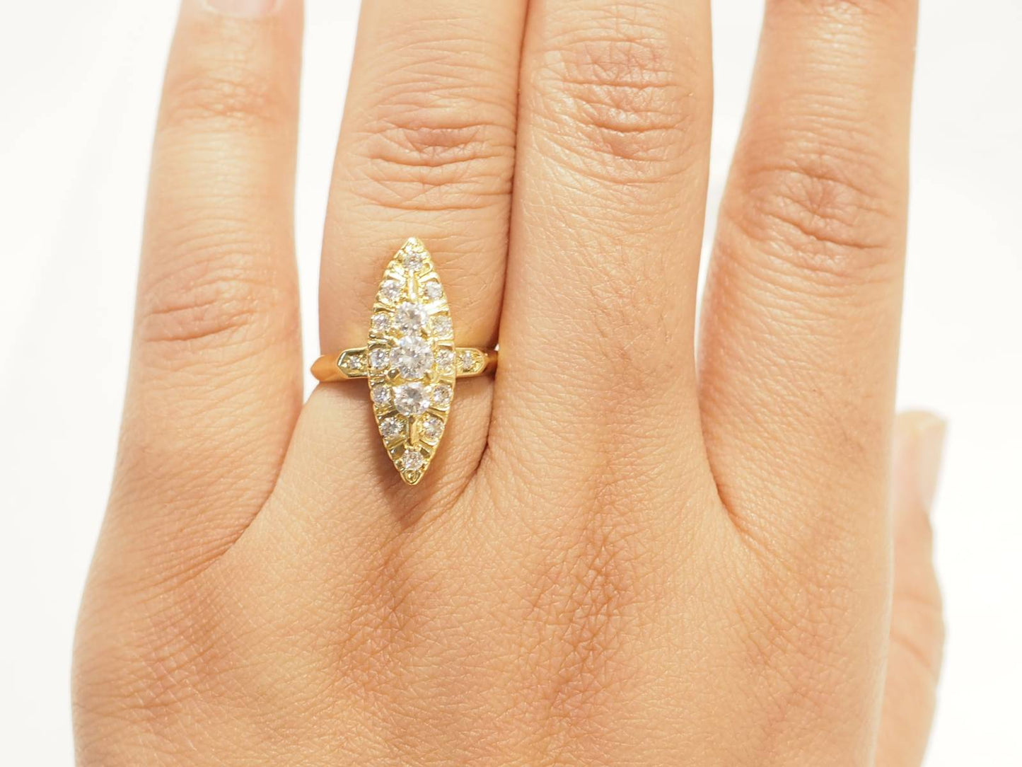 bague en or jaune et diamants