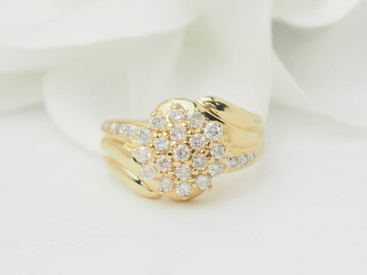 Bague en or jaune pavage de diamants