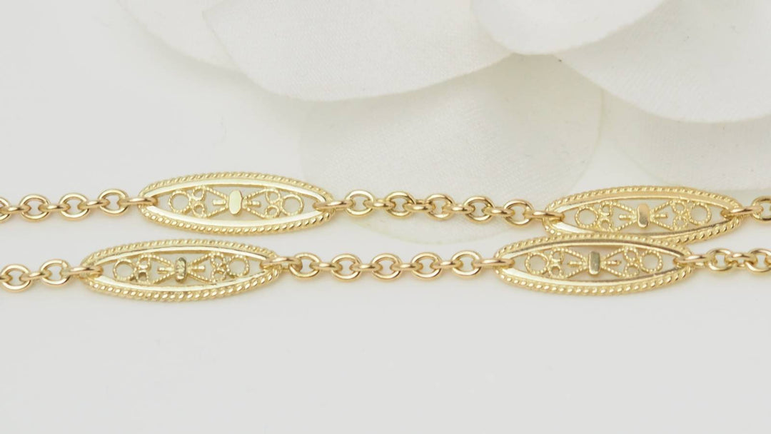 collier filigrane en vente sur Marseille 