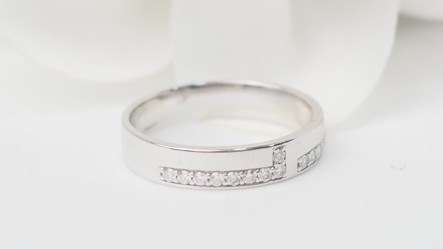 Bague en or blanc et diamants