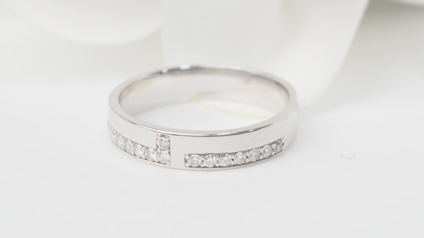 Bague en or blanc et diamants