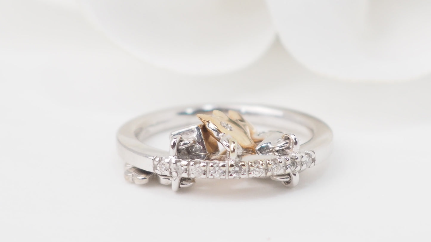 Bague breloques en or blanc et diamants