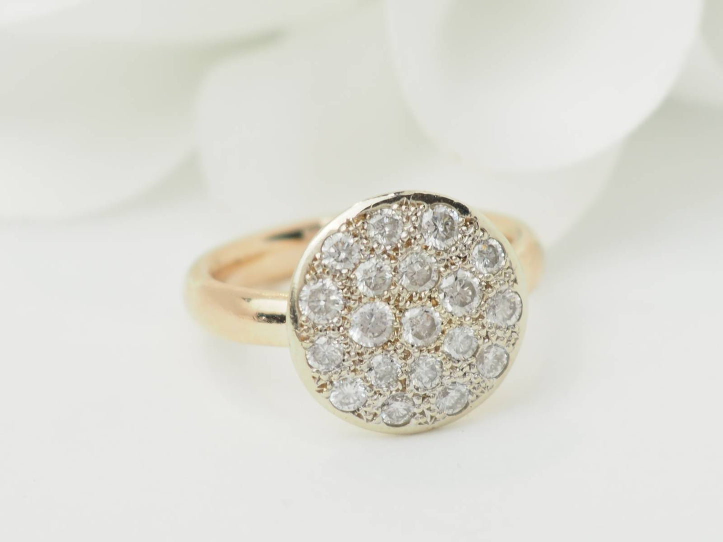 Bague en or jaune et diamants