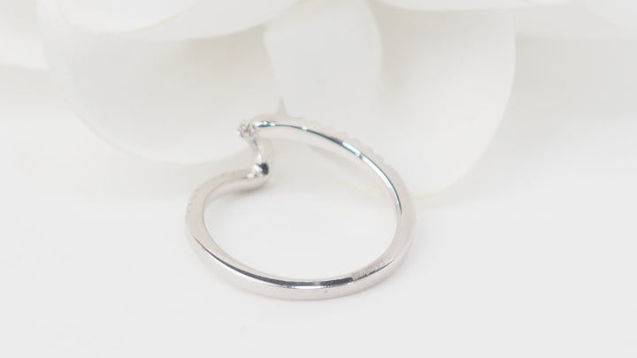 Bague Zig Zag en or blanc et diamants