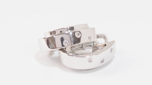 Boucles d'oreilles Piaget Possession en or blanc et diamants