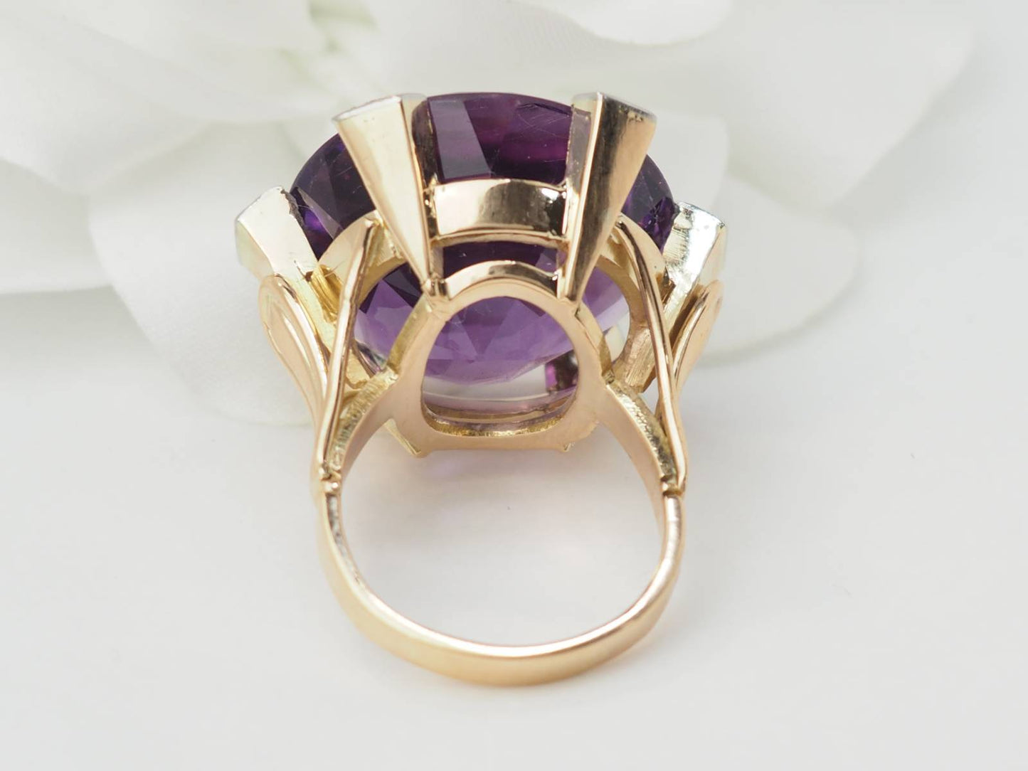 Importante Bague COCKTAIL en or rose, améthyste et diamants