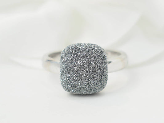 Bague Pesavento satinée en or blanc