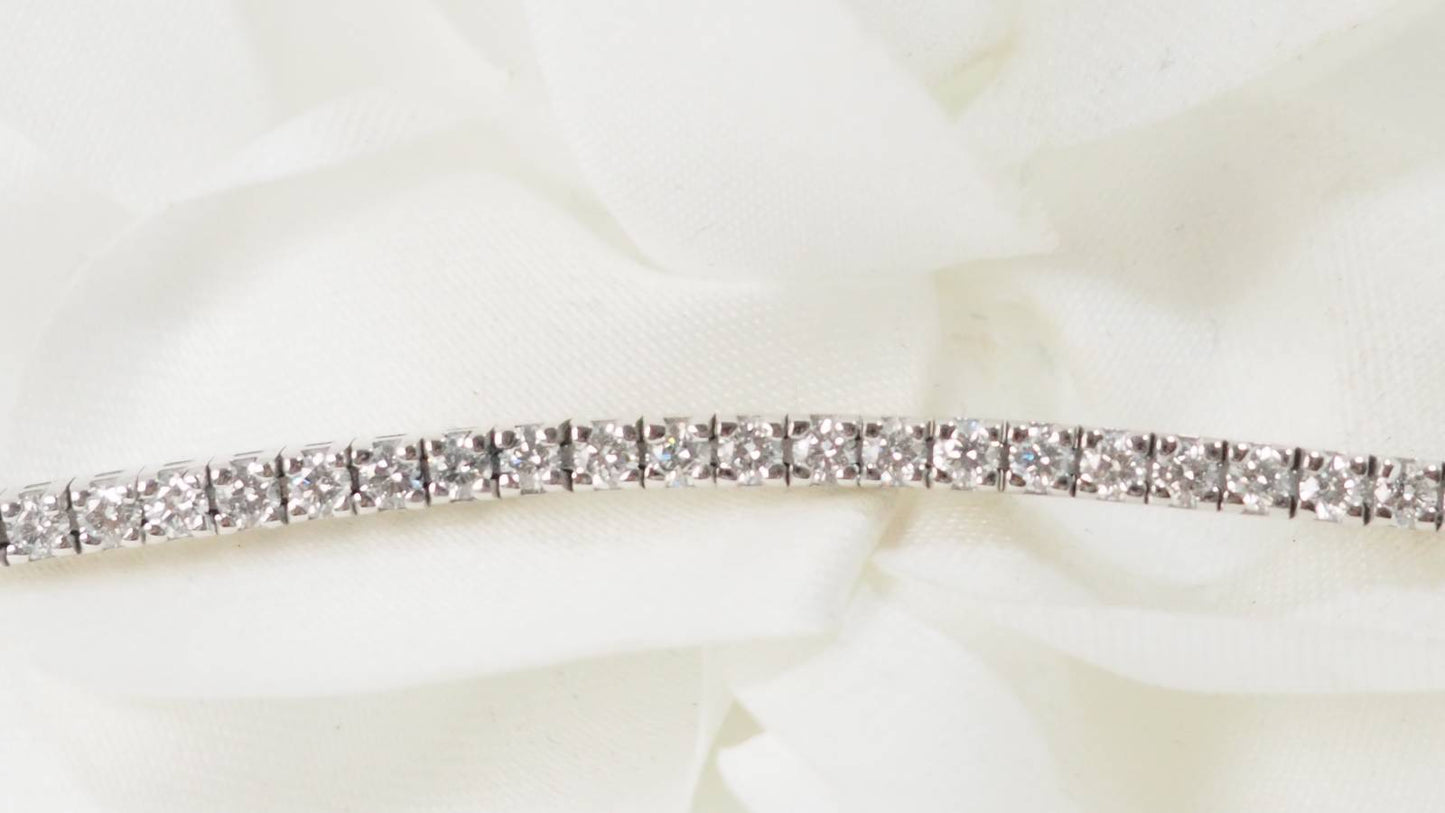 Bracelet rivière en or blanc et diamants 2,50cts