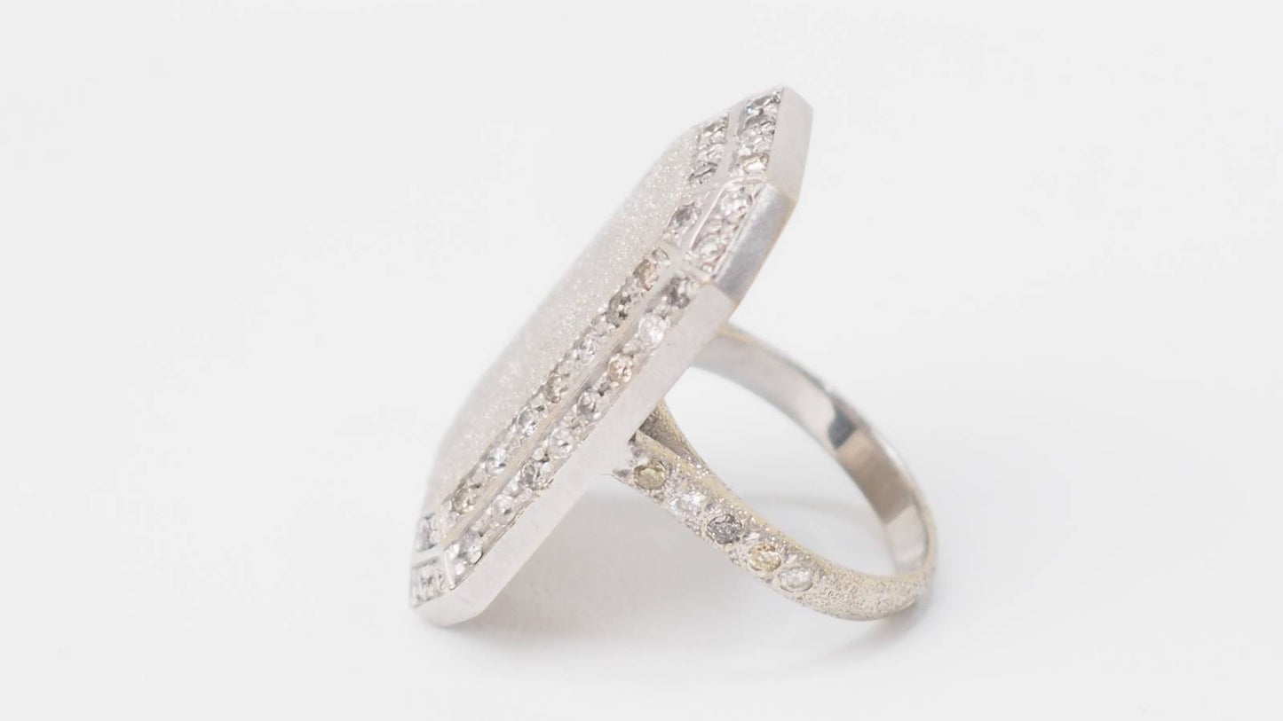Bague Carolina BUCCI en or blanc et diamants