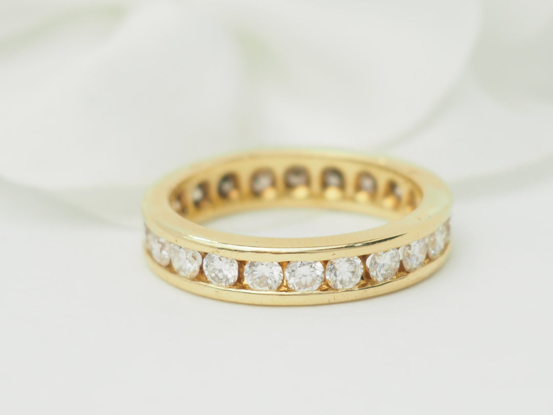 Alliance tour complet en or jaune et diamants 1,32ct