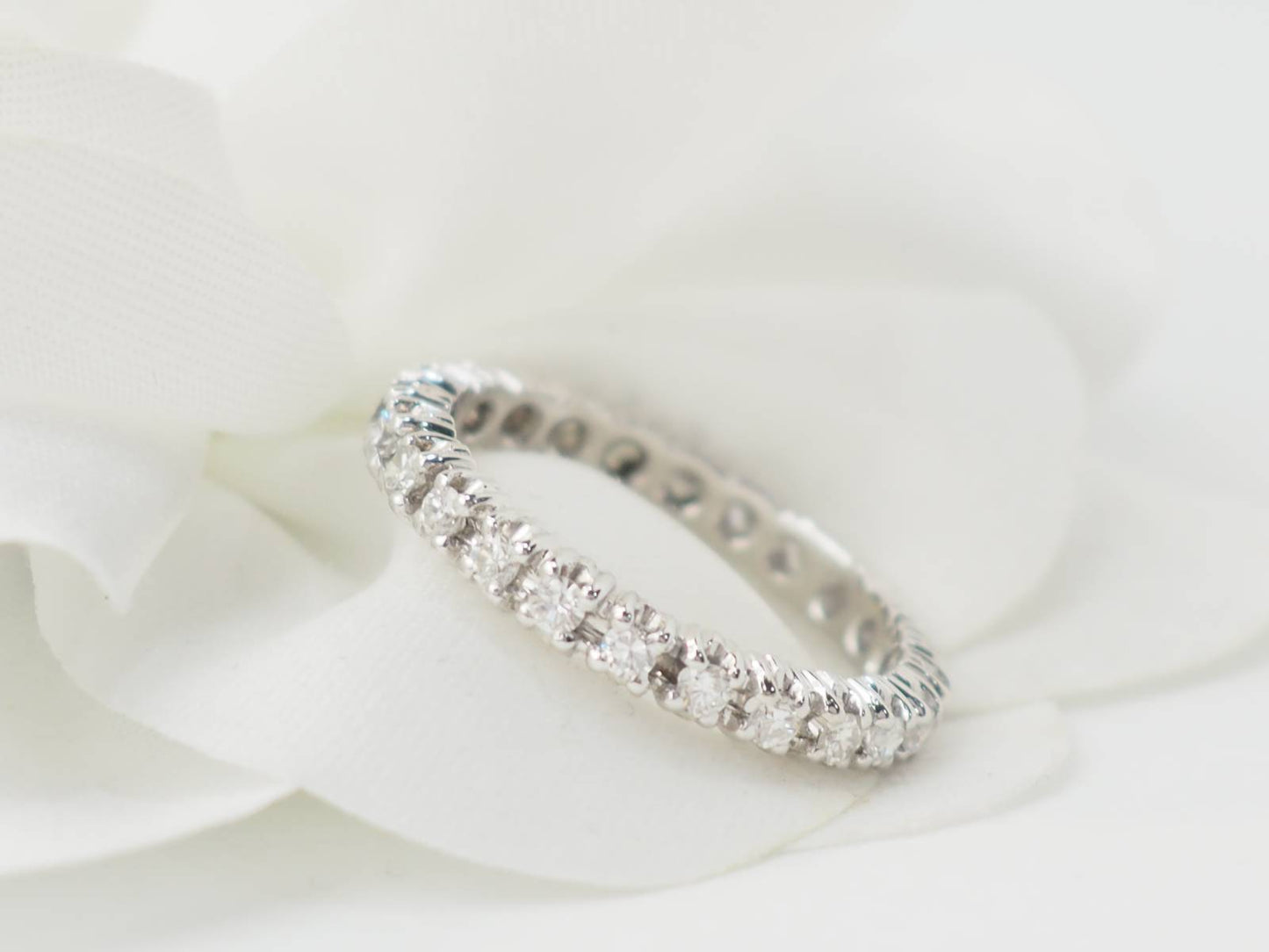 Alliance américaine en or blanc et diamants 0,75ct