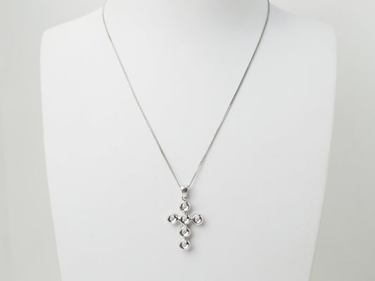 collier croix en or blanc et diamants