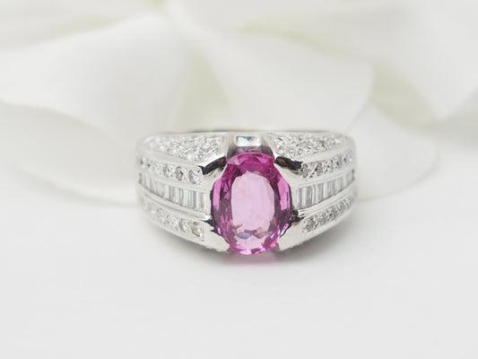 Bague jonc en or blanc, saphir rose et diamants