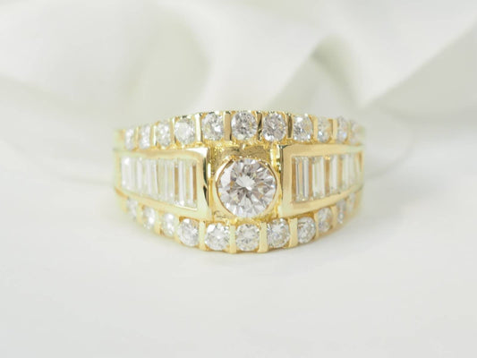 Bague solitaire en or jaune et diamants