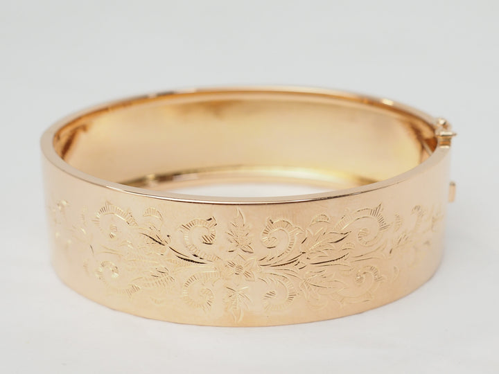 Bracelet ancien à décor floral en or rose