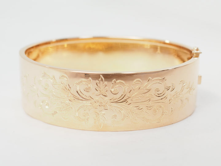 Bracelet ancien à décor floral en or rose