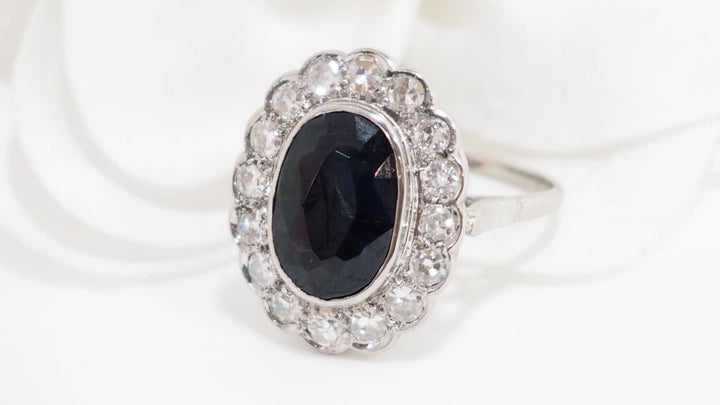 Bague Pompadour en platine saphir et diamants