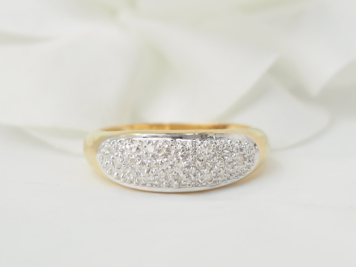 Bague jonc en or bicolore et diamants