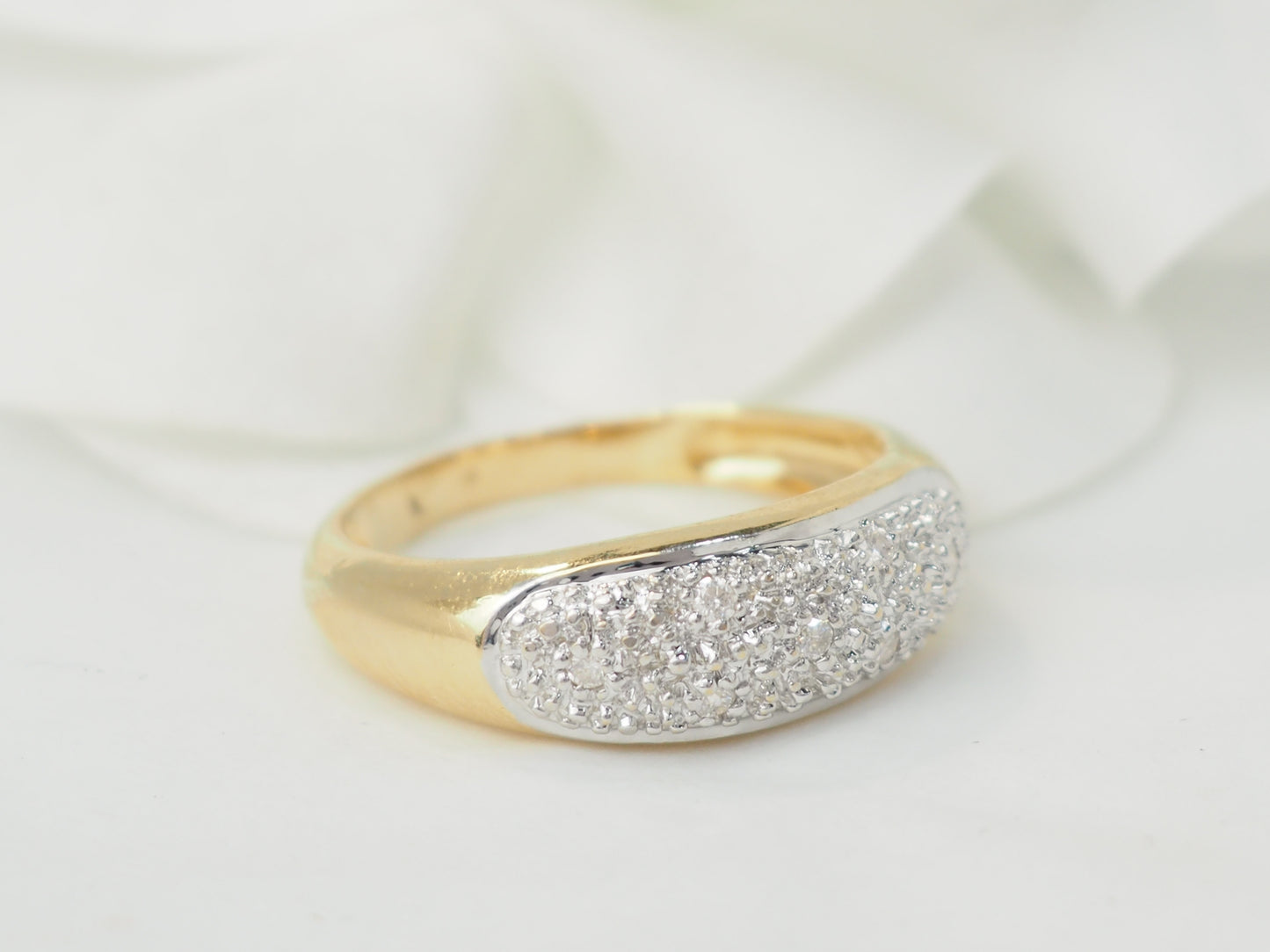 Bague jonc en or bicolore et diamants