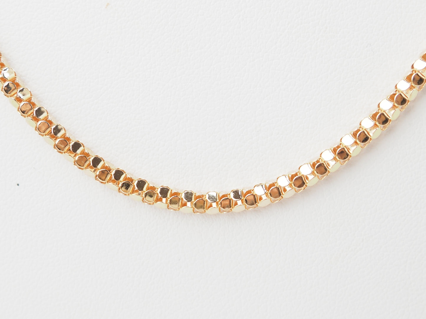 Collier en or rose, maille venitienne ronde