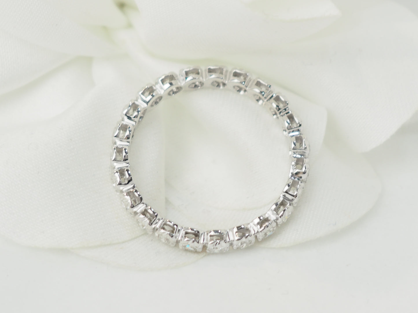 Alliance américaine en or blanc et diamants 0.58ct