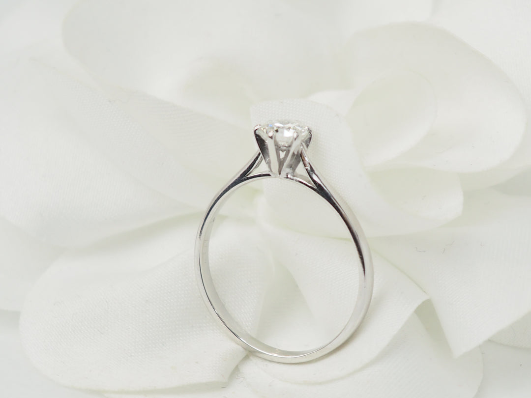 Solitaire en or blanc et diamants 0,50 ct