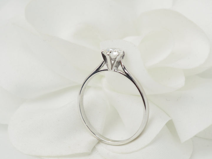 Solitaire en or blanc et diamants 0,50 ct