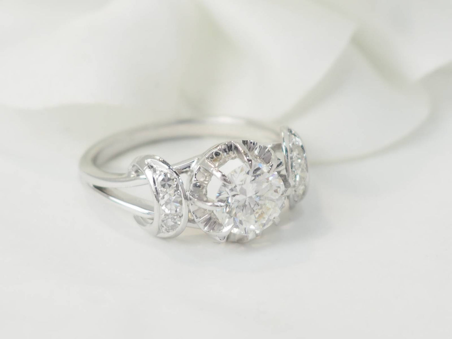 Bague solitaire en or blanc platine et diamant 1,20ct