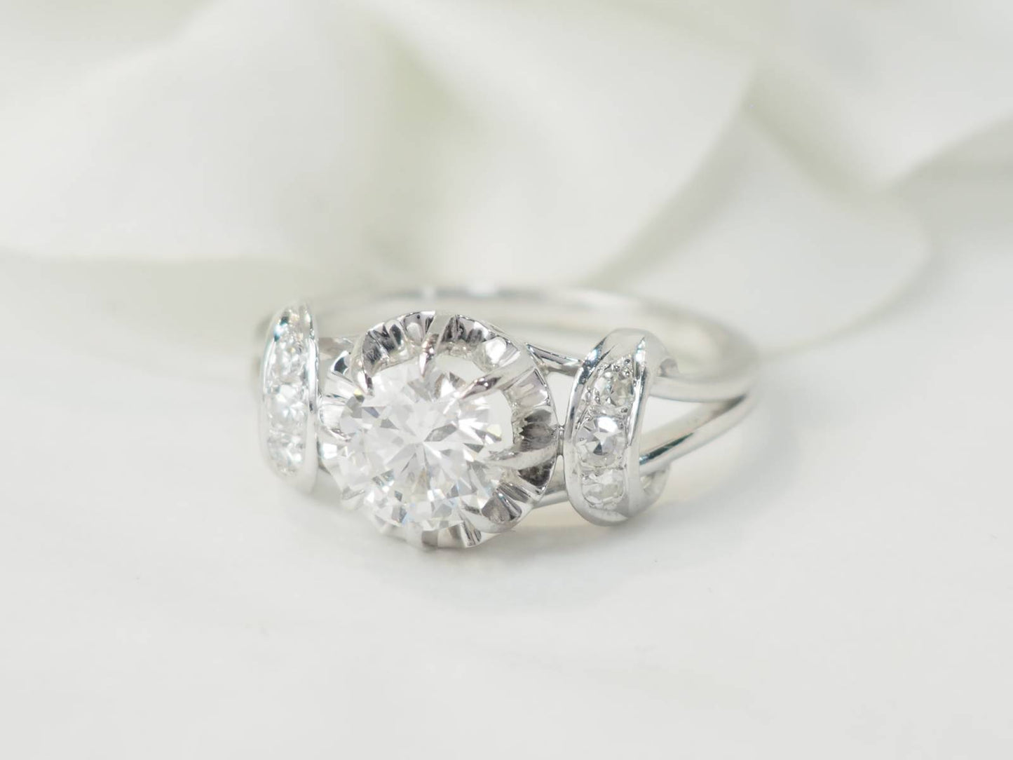 Bague solitaire en or blanc platine et diamant 1,20ct