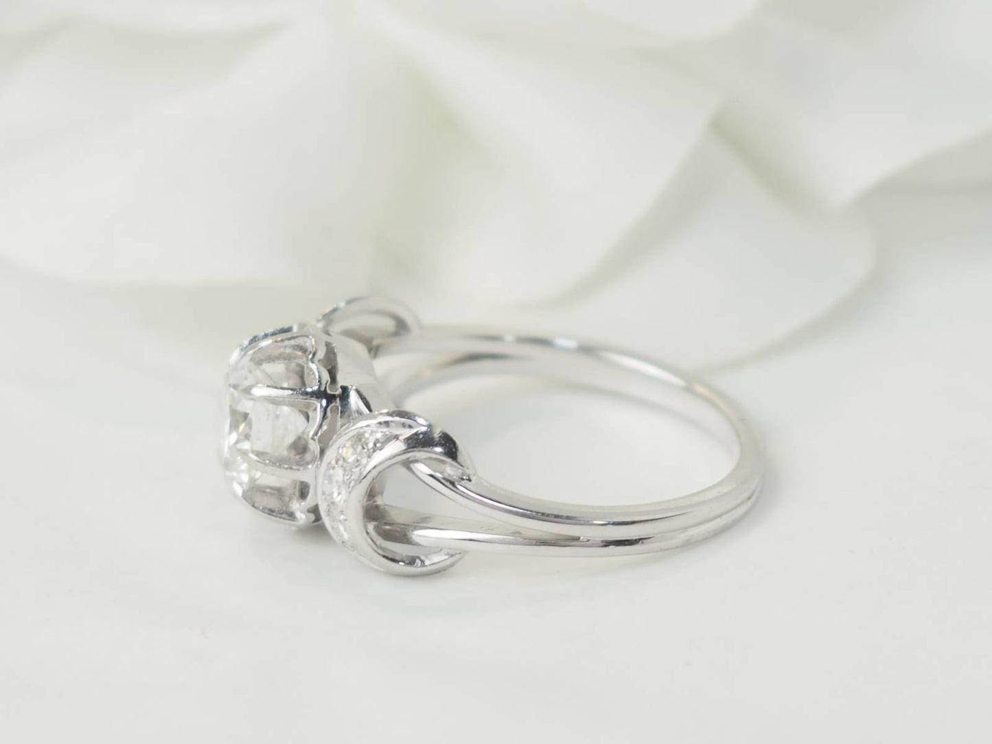 Bague solitaire en or blanc platine et diamant 1,20ct