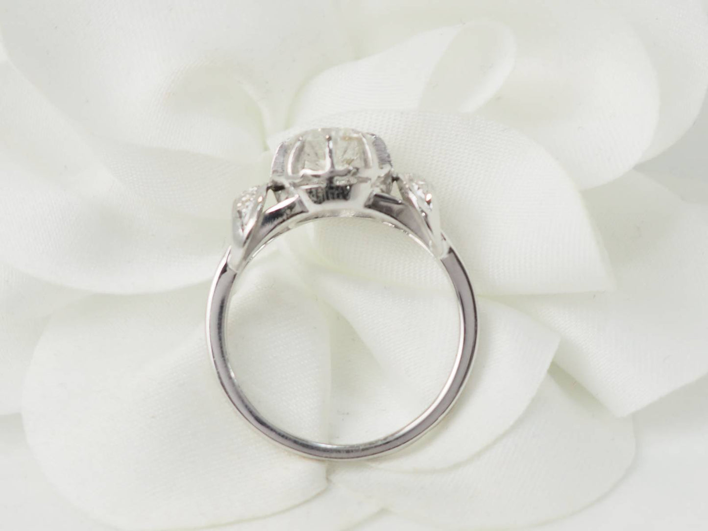 Bague solitaire en or blanc platine et diamant 1,20ct