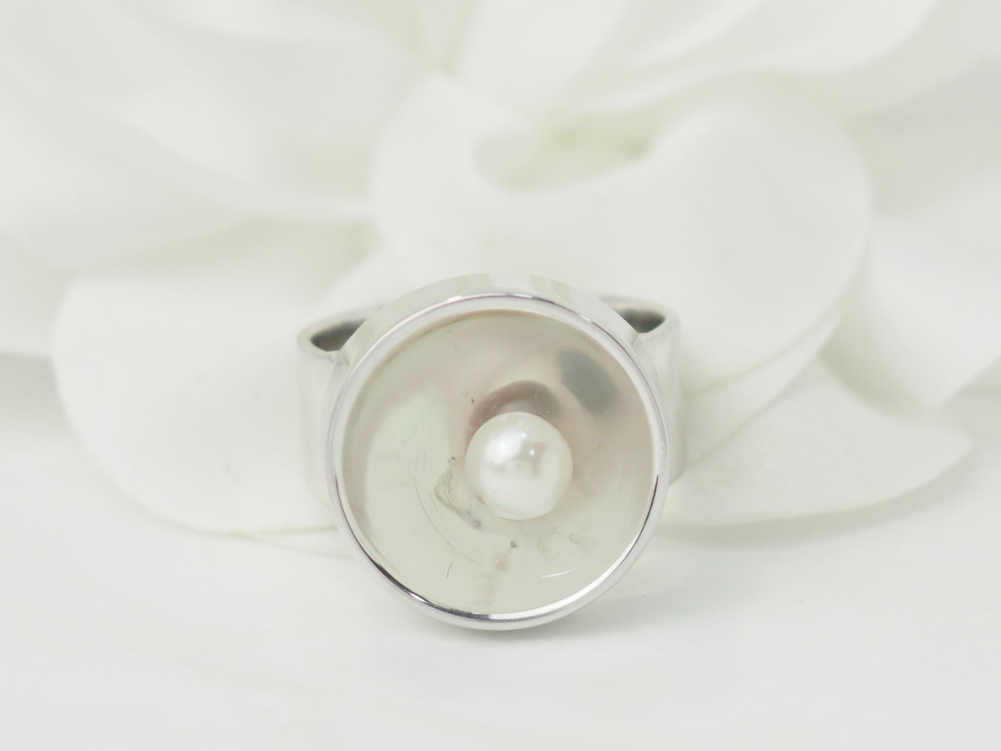 Bague Dinh Van vintage  en or blanc et perle de culture