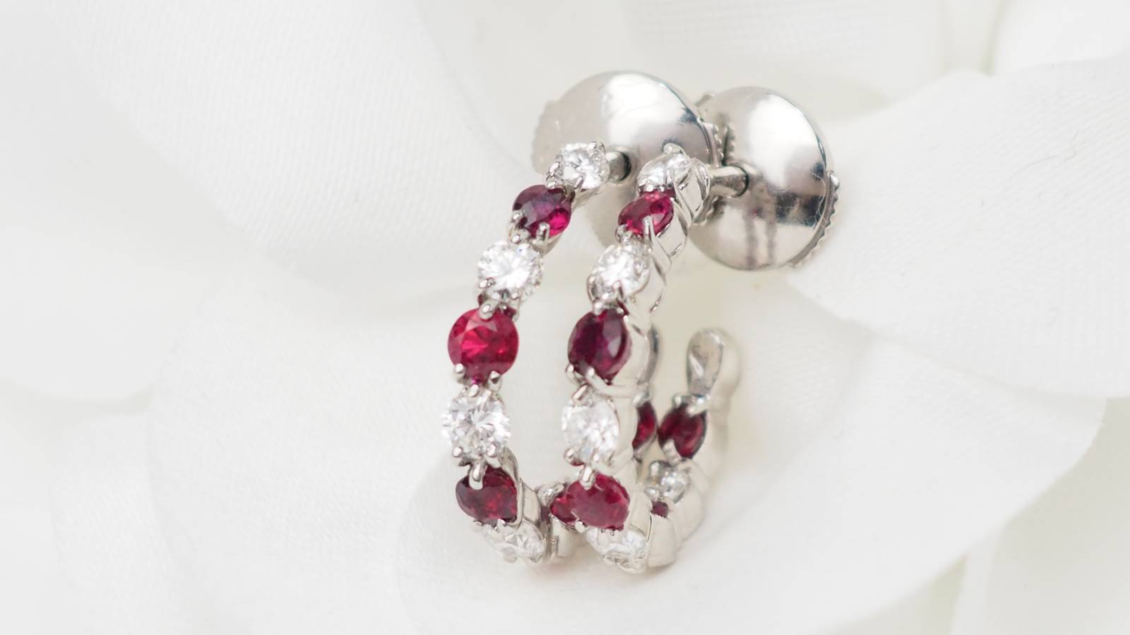 Idée de cadeaux boucles d'oreilles créoles