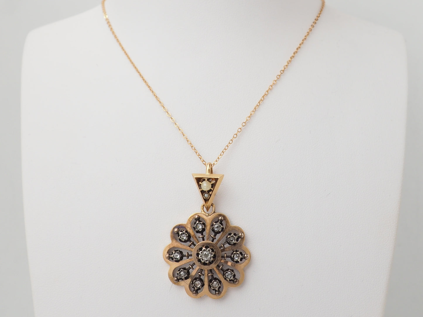 Pendentif Napoléon III en or rose et diamants