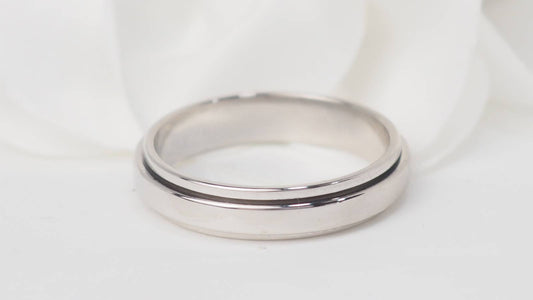 Alliance Piaget Possession en or blanc