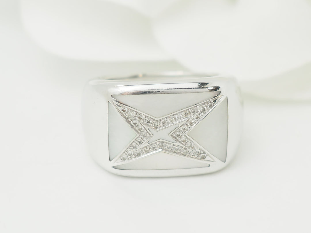 Bague Mauboussin "Grande vie" en or blanc, Nacre et diamants