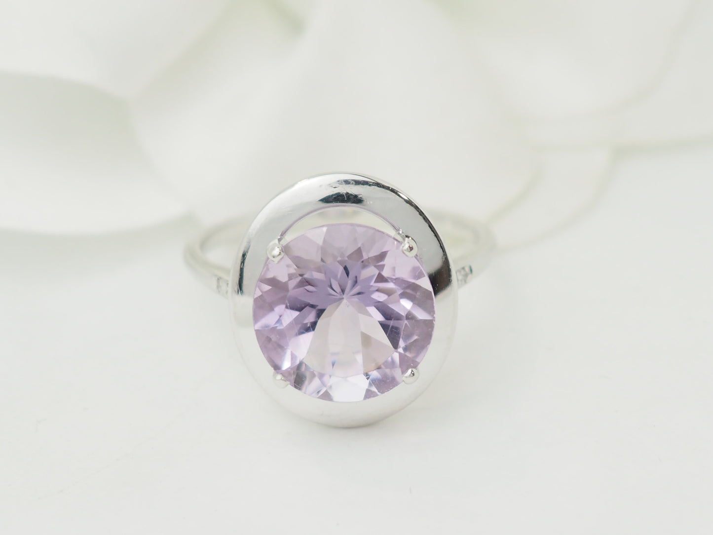 Bague Mauboussin "Vraiment jolie mon amour" en or blanc, Améthyste et diamants