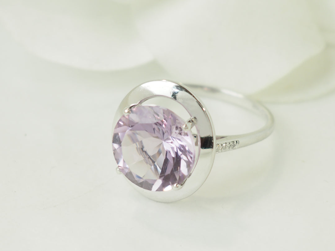 Bague Mauboussin "Vraiment jolie mon amour" en or blanc, Améthyste et diamants